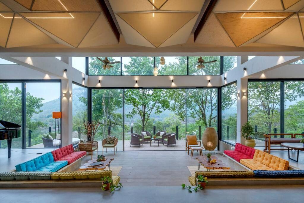 Saffronstays Sonnet Khopoli Luaran gambar