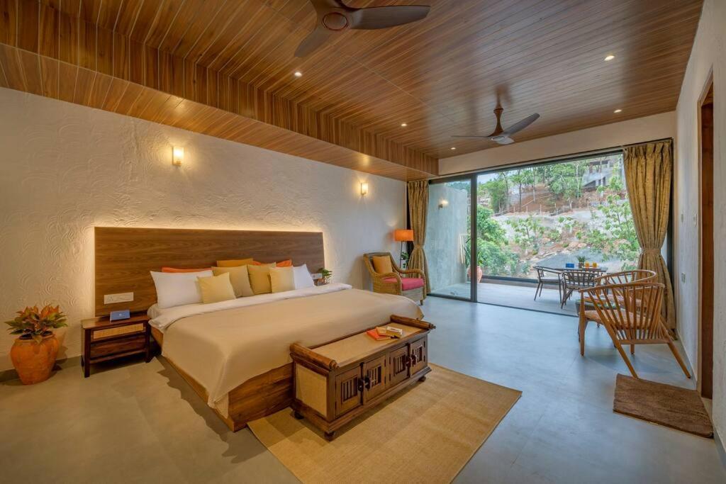 Saffronstays Sonnet Khopoli Luaran gambar