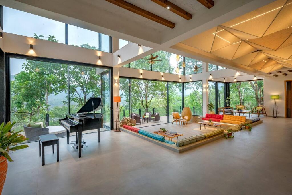 Saffronstays Sonnet Khopoli Luaran gambar